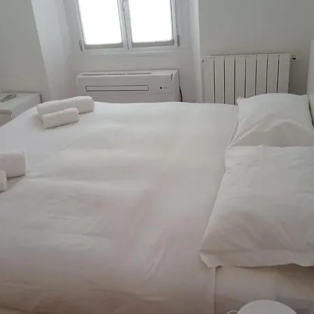 Sant'agostino & Darsena Apartamento *